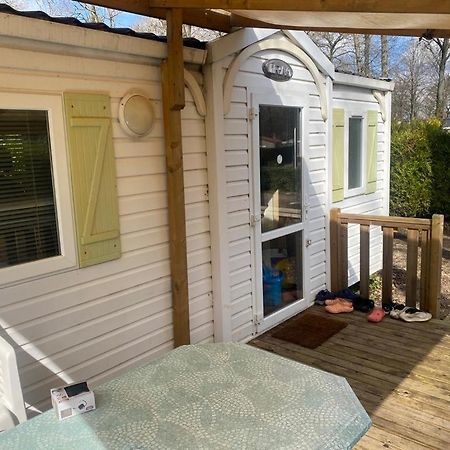 Mobil-Home Au Parc Des Roches Saint-Chéron Exteriér fotografie