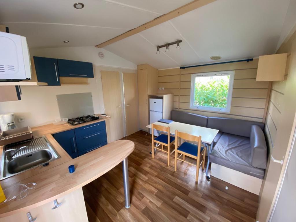 Mobil-Home Au Parc Des Roches Saint-Chéron Exteriér fotografie