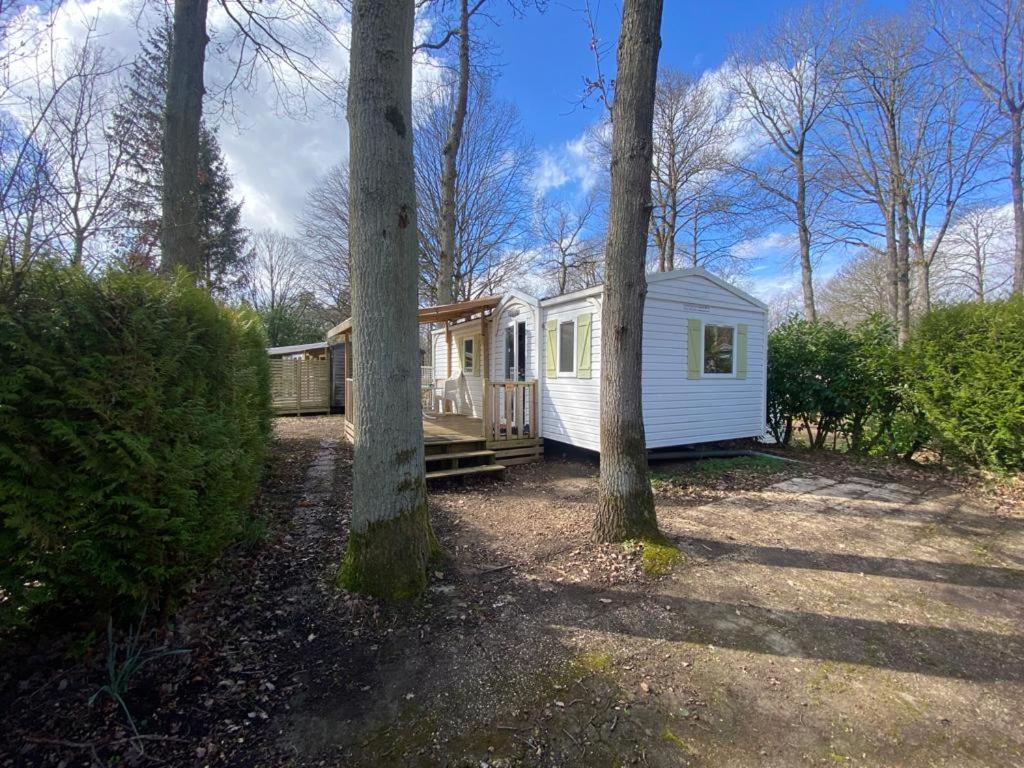 Mobil-Home Au Parc Des Roches Saint-Chéron Exteriér fotografie